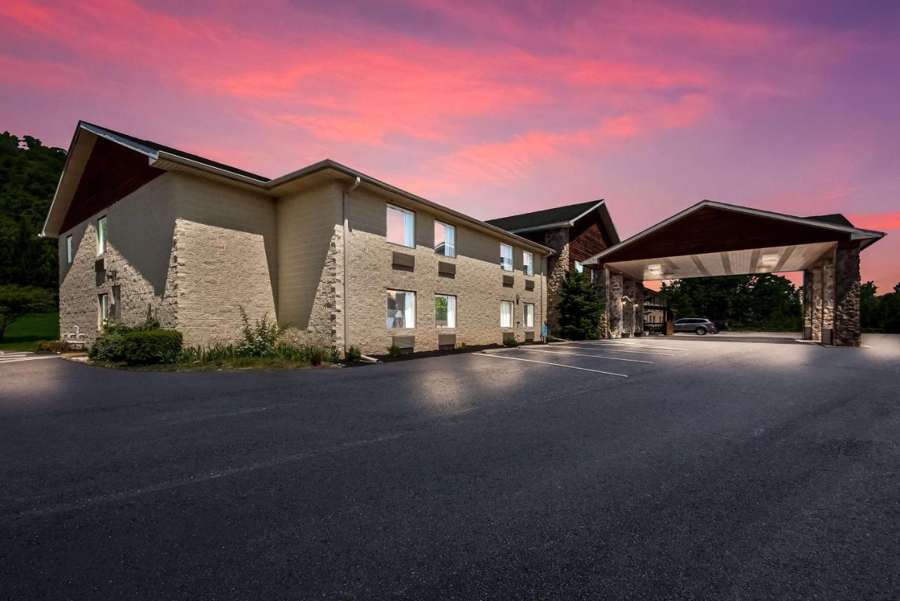 Surestay Plus Hotel By Best Western ברקלי ספרינגס מראה חיצוני תמונה