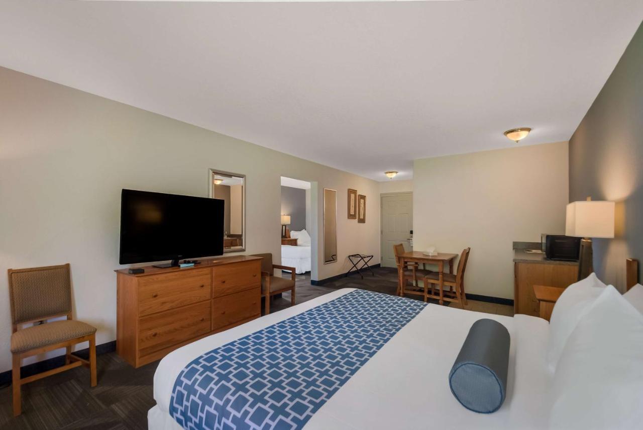 Surestay Plus Hotel By Best Western ברקלי ספרינגס מראה חיצוני תמונה