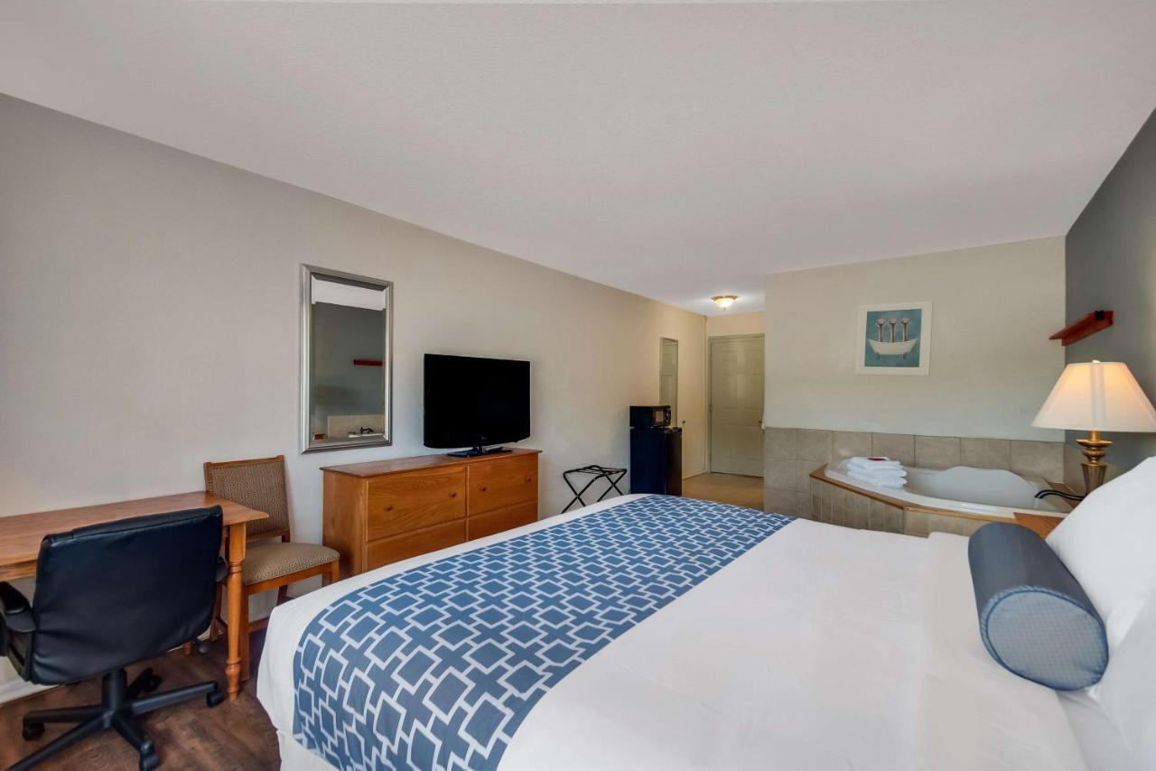 Surestay Plus Hotel By Best Western ברקלי ספרינגס מראה חיצוני תמונה